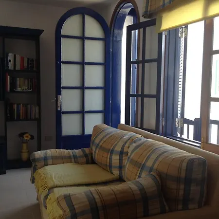 Apartamento El Muellito * فامارا